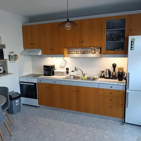 Thea Rhodes Appartement